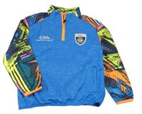 Modrá sportovní mikina s barevnými rukávy 