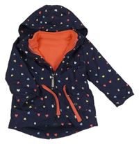 3v1 - Tmavomodrá šusťáková bunda se srdíčky a kapucí + korálová fleecová mikina Topolino