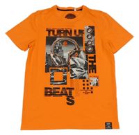 Neonově oranžové tričko s potiskem a nápisy C&A