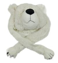 Bílá chlupatá čepice s medvědem a šálou