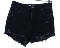 Dámské černé riflové kraťasy s prošoupáním Bershka 