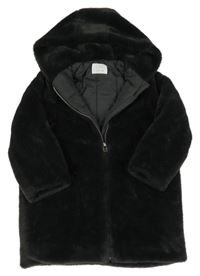 Antracitový kožešinový podšitý kabát s kapucí Zara