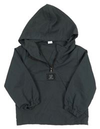 Antracitová šusťáková lehká bunda s nášivkou a kapucí 