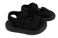 Černé outdoorové sandály ve. 21