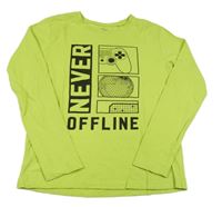 Zelené triko s nápisem Y.F.K.