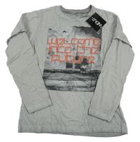 Nové - šedé triko s nápisem 