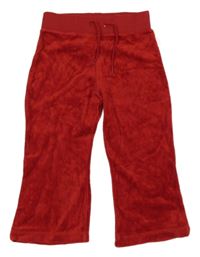 Červené sametové tepláky s nápisem Mothercare