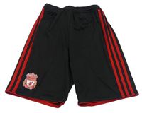 Černo-červené funkční fotbalové kraťasy Liverpool Adidas