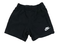 Černé teplákové kraťasy s logem Nike