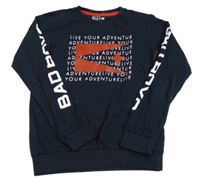 Tmavomodré mikinotriko s nápisy 