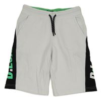 Bílo-černo-zelené teplákové kraťasy s nápisy C&A