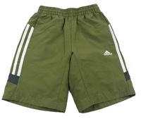 Khaki šusťákové kraťasy s logem Adidas