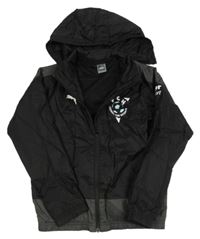 Černo-šedá šusťáková fotbalová bunda s ukrývací kapucí Puma