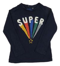 Tmavomodré triko s nápisem M&S