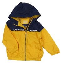 Tmavomodro-hořčicová šusťáková jarní bunda s nápisem a kapucí C&A