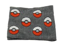Šedý nákrčník s pokébally 