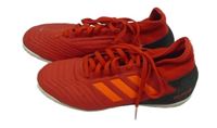 Červeno-černé sálovky Adidas vel.36