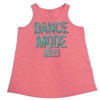 Neonově růžový top s nápisem C&A