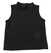 Černý žebrovaný crop top 