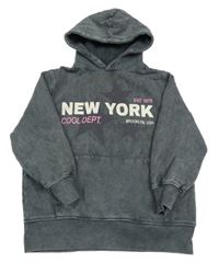 Tmavošedá mikina s hvězdami s nápisem a kapucí Zara