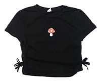 Černé crop tričko s houbou Shein 