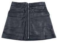 Černá koženková propínací sukně River Island