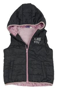 Tmavošedo-růžová šusťáková zateplená vesta s nápisem a kapucí Lupilu