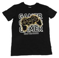 Černé tričko s ovladačem Chapter young