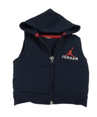 Tmavomodrá prošívaná tepláková zateplená vesta s logem a kapucí zn. Jordan