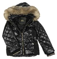 Černá šusťáková prošívaná zimní bunda s kapucí River Island