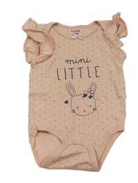 Pudrové puntíkaté body se zajíčkem a nápisy a volánky KIABI