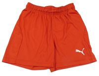 Červené sportovní funkční kraťasy s logem Puma