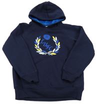 Tmavomodrá mikina s potiskem a kapucí 