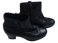 Dámské černé kožené kotníkové boty na podpatku Ecco vel. 39
