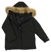 Černá šusťáková zimní parka s kapucí s kožešinou