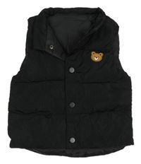 Černá prošívaná šusťáková zateplená vesta s medvídkem 