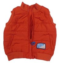 Červená šusťáková zateplená vesta s nášivkou M&S