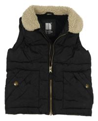 Černá šusťáková zateplená vesta s beránkem Next