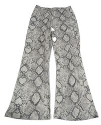 Šedo-bílé flare legíny s hadím vzorem River Island