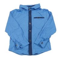 Modrá košile se vzorem 