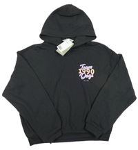 Nové - černá crop mikina s nápisy a číslem a kapucí H&M