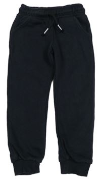 Černé tepláky F&F