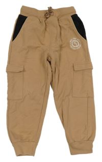 Béžovo-černé cargo tepláky s výšivkou Sinsay