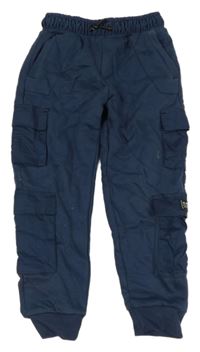 Tmavomodré cargo tepláky s nášivkou Nutmeg