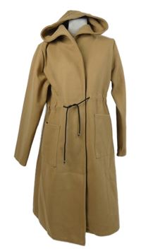 Dámský béžový flaušový kabát se stahováním a kapucí 