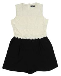 Bílo-černý kraťasový overal s krajkou a květy New Look 