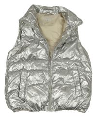Stříbrná šusťáková zateplená vesta Zara