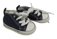 Tmavomodré plátěné capáčky s logem Converse vel. 18