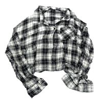 Černo-bílá kostkovaná crop halenka H&M