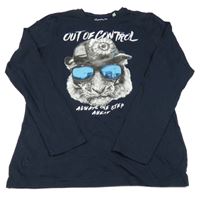 Tmavomodré triko s potiskem C&A